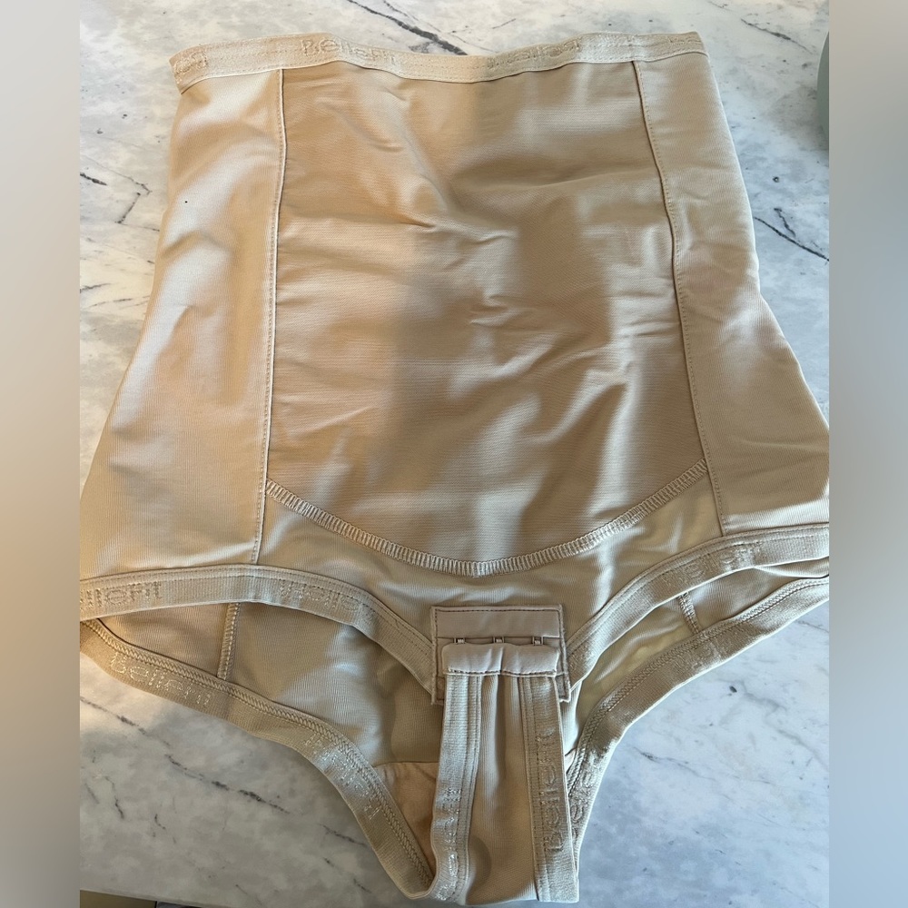 Bellefit postpartum girdle with zipper corset - Picture 5 of 7